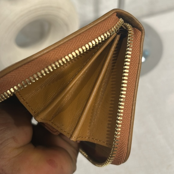 MCM zippy Wallet Multiple colors - Picture 13 of 13